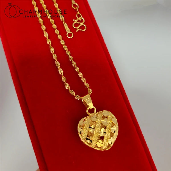 Yellow Gold Plated Charm Necklaces For Women Hollow Heart Pendant Necklace Chain Collier Femme Wedding Jewelry Accessories Gifts